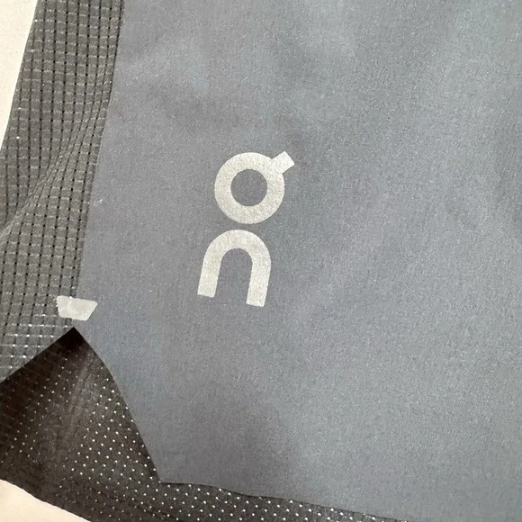 ON CLOUD Short Mens 2XL XXL Lined Running Active Lightweight Gray Athletic 8 In - Picture 2 of 13